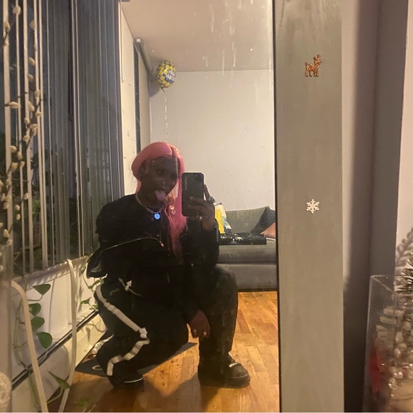 Meet your Posher, Shay-El - Picture 4 of 4